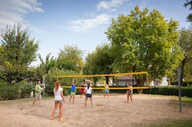 Los Nidos Holiday Resort Bungalows