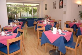 Los Nidos Holiday Resort Bungalows