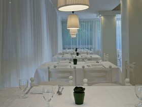 Hotel Alta Maarea