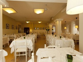 Hotel Alta Maarea