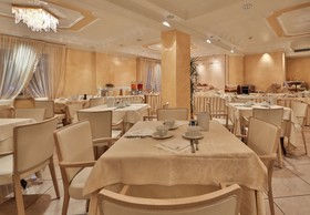 Hotel Globus, Sure Hotel Collection by Best Western