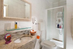 Hotel Mayflower