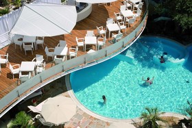 Premier & Suites