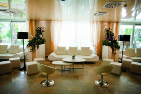 Premier & Suites