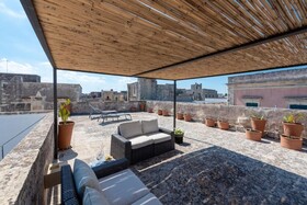 Dimora Del Vescovo Guest House