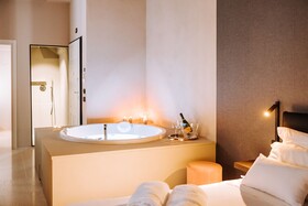 Suite1212 Bandiera