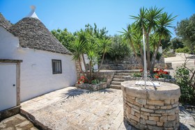 Trulli & Dimore