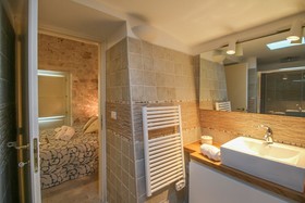 Trulli Di Bouganville