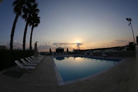 Sea Lion Hotel