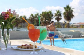 Sea Lion Hotel