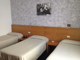 Sea Lion Hotel