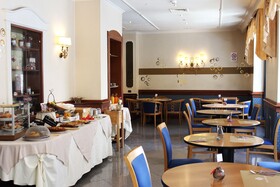 Phi Hotel Ambra