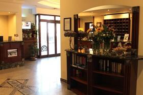Phi Hotel Ambra