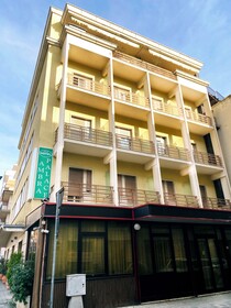 Phi Hotel Ambra