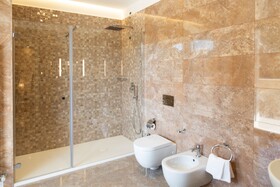 Aurum Suites