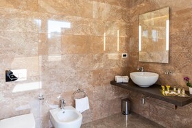 Aurum Suites