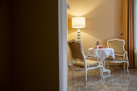Aurum Suites