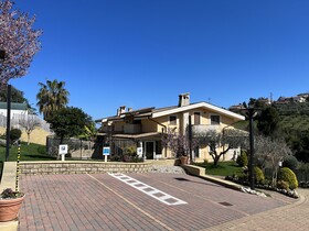 Peperosa In Collina Luxury B&B