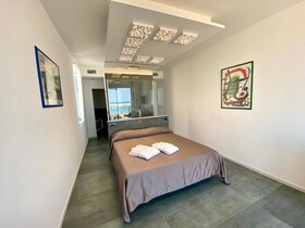 Marina Bay Luxury Rooms