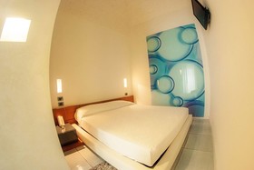 Vingt-Sept Bed and Breakfast