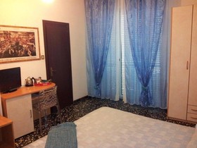 Hotel Rosa Meuble