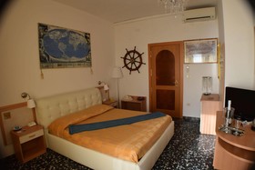 Hotel Rosa Meuble