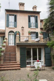 Ai Giardini Di San Vitale