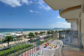 Hotel Ascot