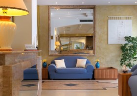 Hotel Ascot
