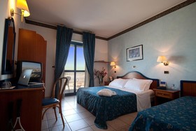 Hotel Ascot