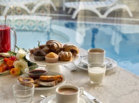 Hotel Ascot