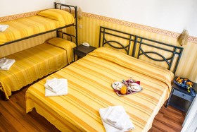 Hotel Consul