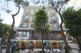 Hotel Hollywood