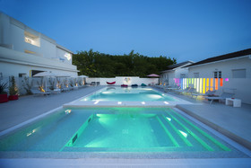 Love Boat Hotel