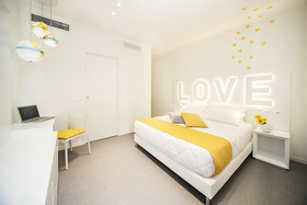 Love Boat Hotel