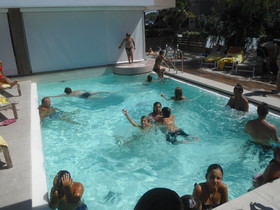 Select Suites & Spa