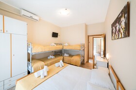 Villa Maria Apartments
