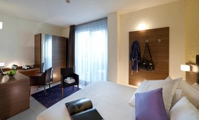 Aqua Hotel