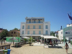 Aquila