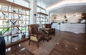 Best Western Maison B Hotel