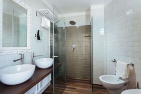 Best Western Maison B Hotel
