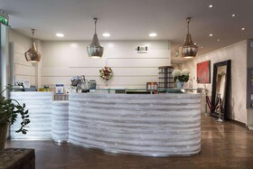 Best Western Maison B Hotel