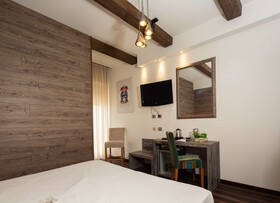 Best Western Maison B Hotel