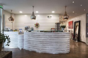 Best Western Maison B Hotel