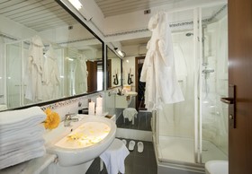 Continental Family Hotel
