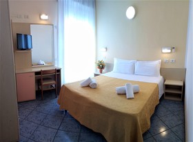 Hotel Corona