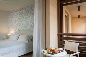 Embassy Aparthotel
