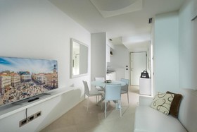 Embassy Aparthotel