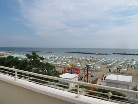 Gimmi Hotel