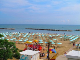 Gimmi Hotel